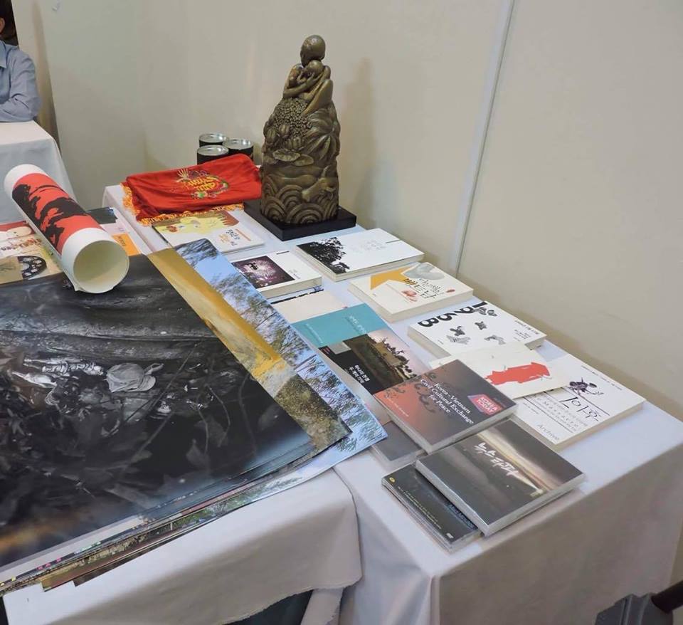 Historical items received from Korea as war reconciliation symbol