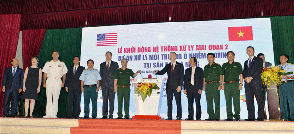 vietnam us launch dioxin clean up in da nang