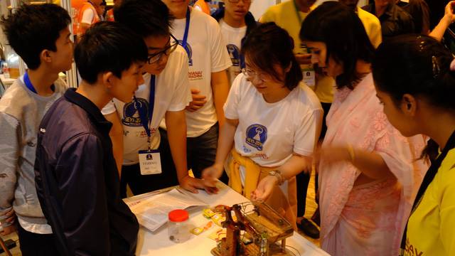 Vietnamese students bags gold medal of international innovation competition