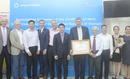 saigon childrens charity receives prime ministers certificate of merit