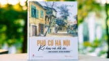 Bilingual sketch book on Hanoi published