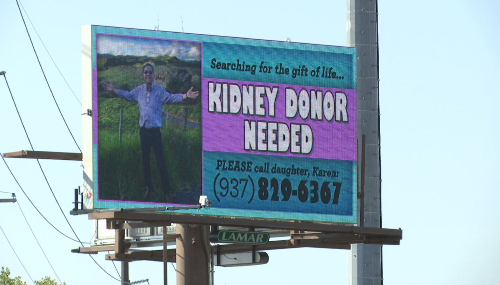 A daughter uses billboard to find kidney donor for her ailing father