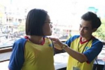 Vietnamese students invent ‘life shirt’ to prevent drowning