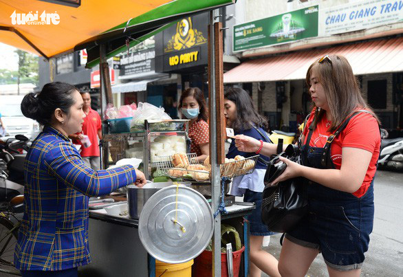 Ho Chi Minh City in world’s top 5 ‘street food heavens’: survey
