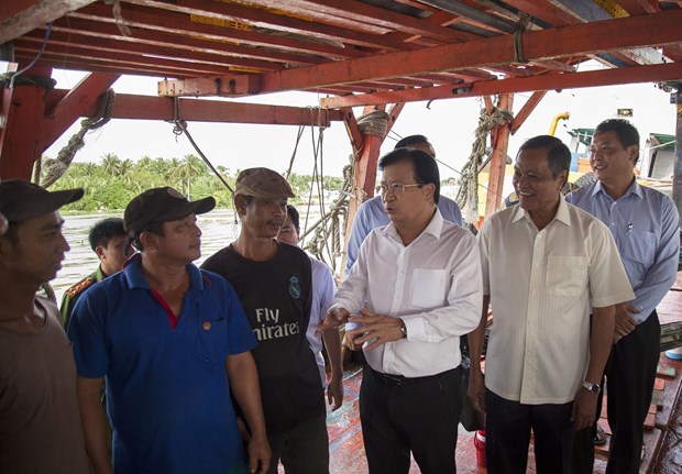 Deputy PM asks ministries, localities to eradicate IUU fishing