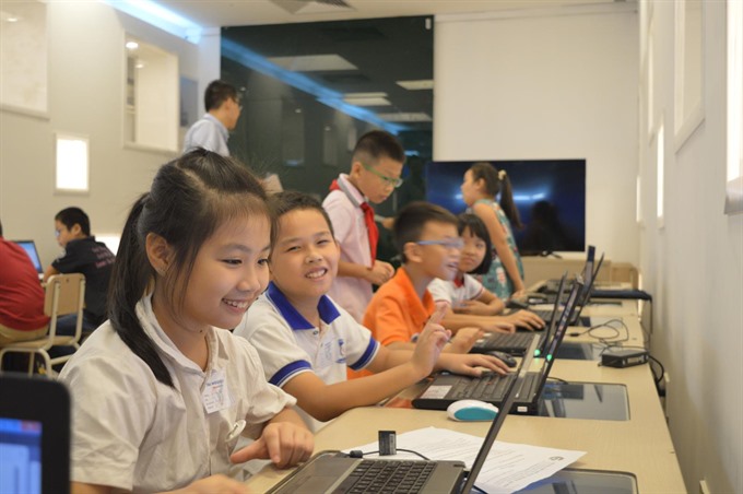 Students of Doan Thi Diem Primary School win programming prizes