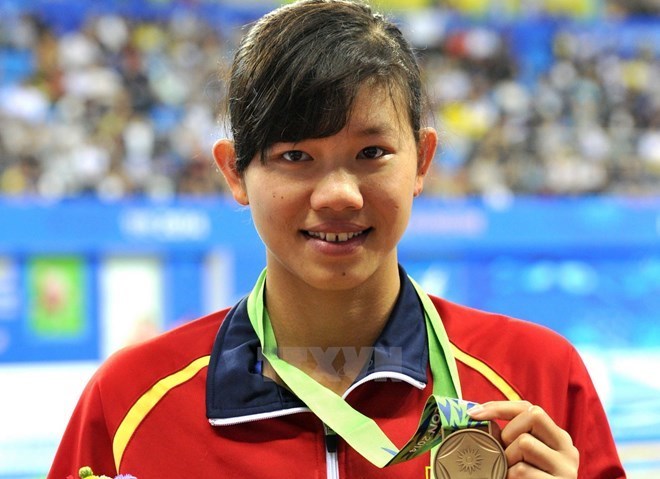 Swimmer Anh Vien sets new Asian record