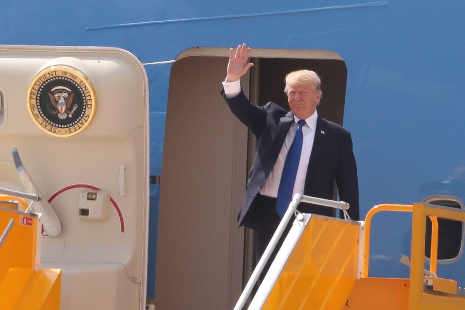 Chinese, US and Russian presidents arrive in Da Nang for APEC Summit