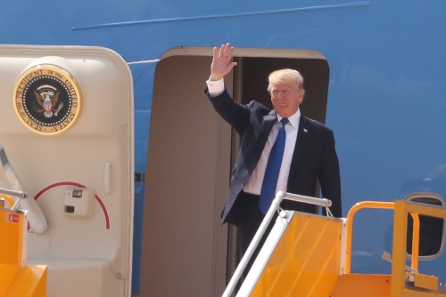 chinese us and russian presidents arrive in da nang for apec summit