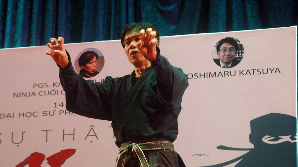 World’s last ninja showcases skills in Ho Chi Minh City
