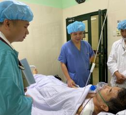 vietnamese doctors save 65 year old japanese teachers life