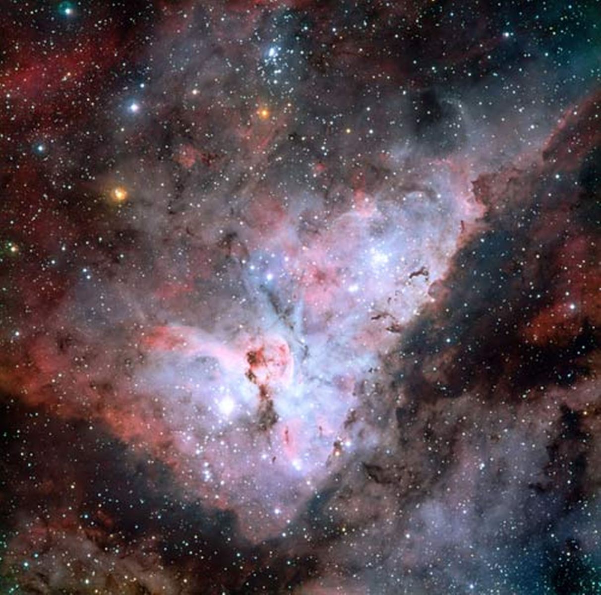 Amazing Photos of a Colorful Cosmic Cloud