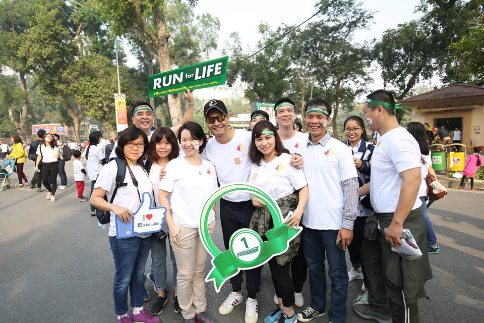 Thousands joins Hanoi Run for Children 2016