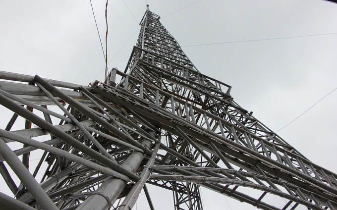 Replica of Eiffel Tower illuminates perish in central Vietnam