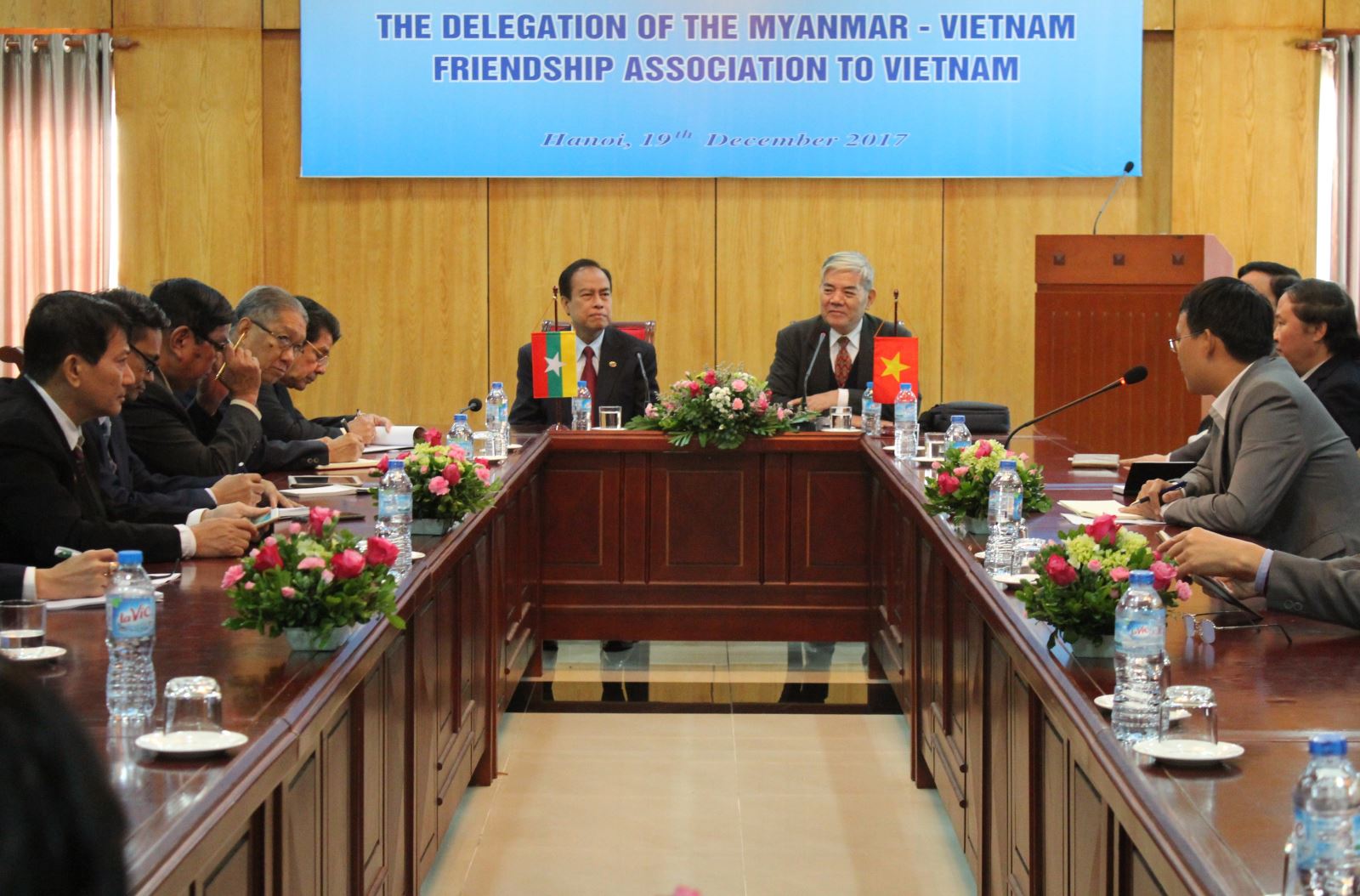 vietnam myanmar friendship associations sign cooperative mou