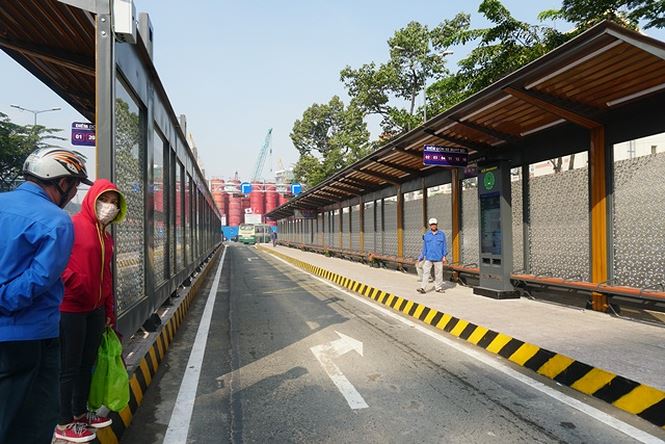 New HCM City bus terminal put into operation