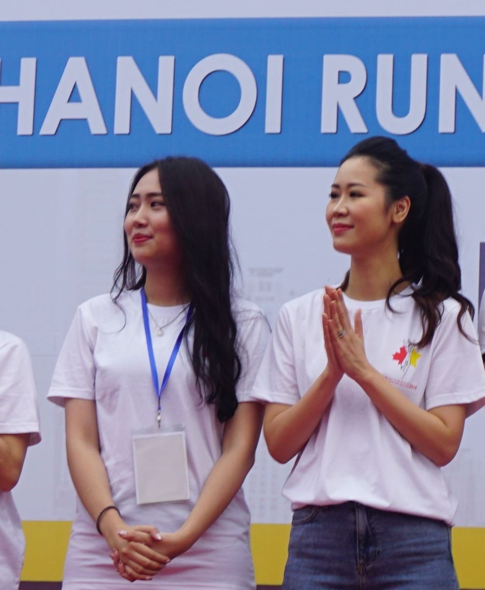 Canadian Ambassador enjoys the energy of Hanoi Run for Children 2018