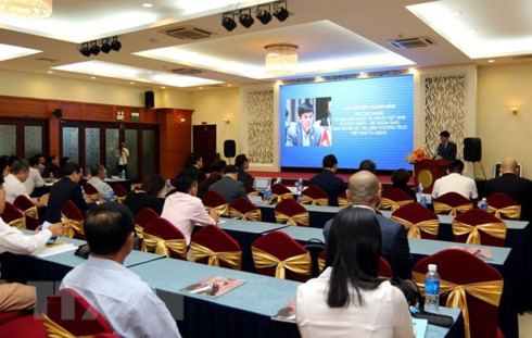 HCMC leaders listen to overseas enterprises