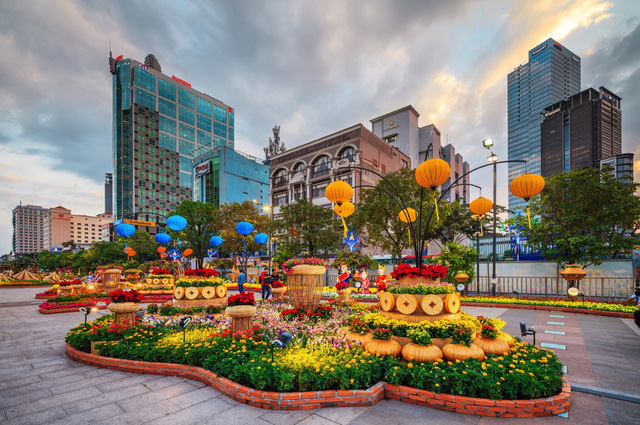 hcm citys flower street in seven days during tet holiday